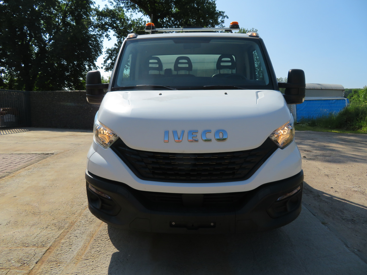 IVECO Daily 35C16 3.0 - Carrinha basculante: foto 2 IVECO Daily 35C16 3.0 - Carrinha basculante: foto 2