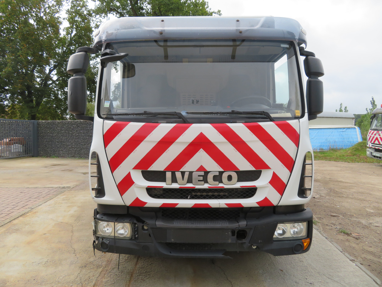Iveco Eurocargo ML90E18 Bakwagen - Camião furgão: foto 2 Iveco Eurocargo ML90E18 Bakwagen - Camião furgão: foto 2