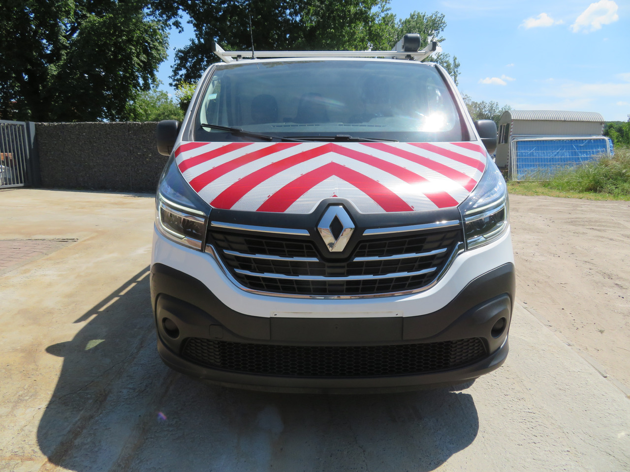 RENAULT Trafic 2.0dCi - L2H1 - Furgão compacto: foto 2 RENAULT Trafic 2.0dCi - L2H1 - Furgão compacto: foto 2
