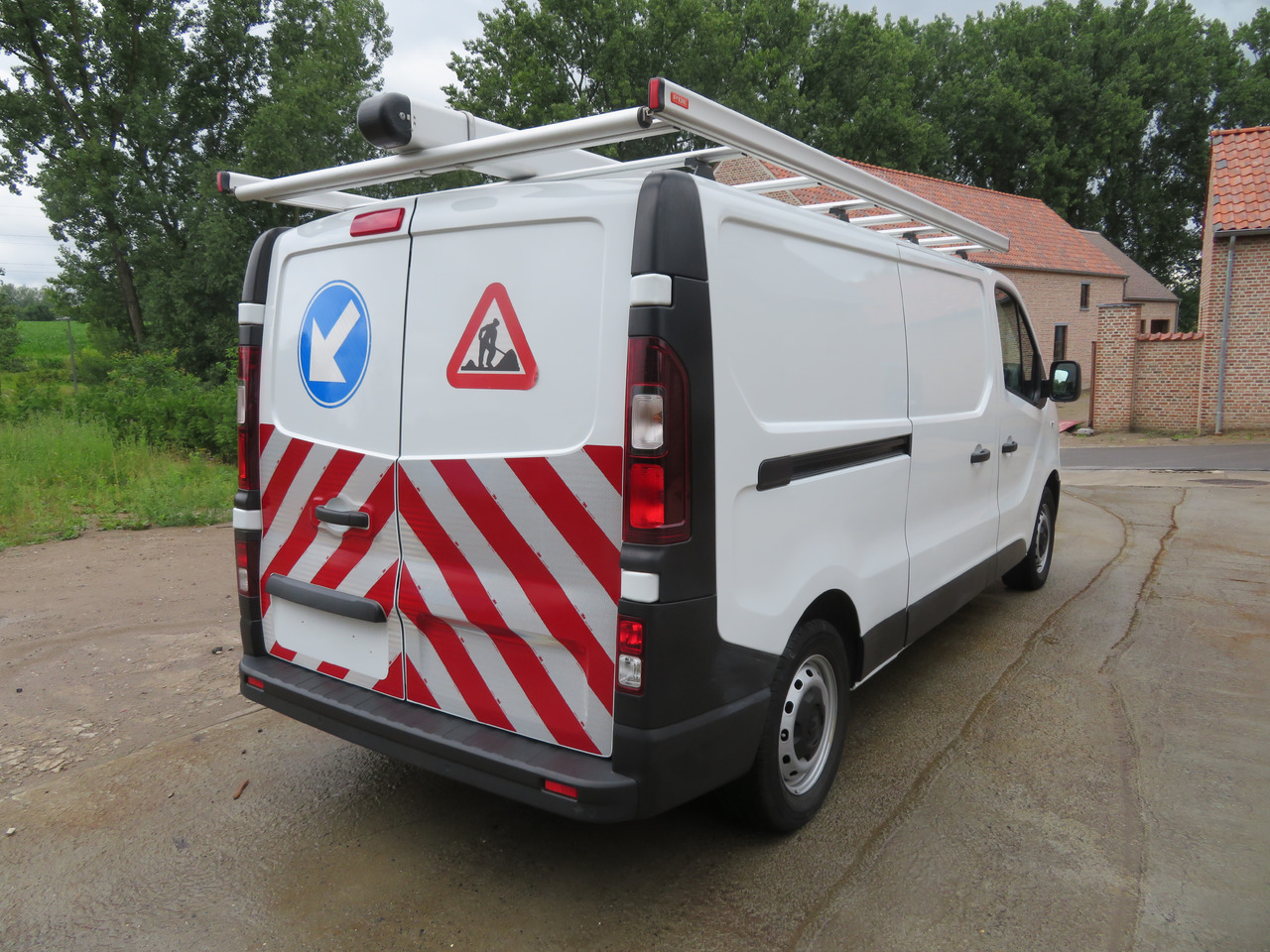 Leasing de RENAULT Trafic 2.0dCi - L2H1 RENAULT Trafic 2.0dCi - L2H1: foto 7