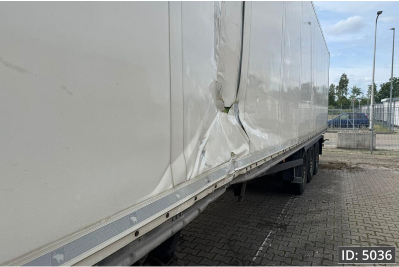 Schmitz Cargobull SCB/S3B / Double Stock / Disk brakes / Damaged - Semi-reboque furgão: foto 4 Schmitz Cargobull SCB/S3B / Double Stock / Disk brakes / Damaged - Semi-reboque furgão: foto 4