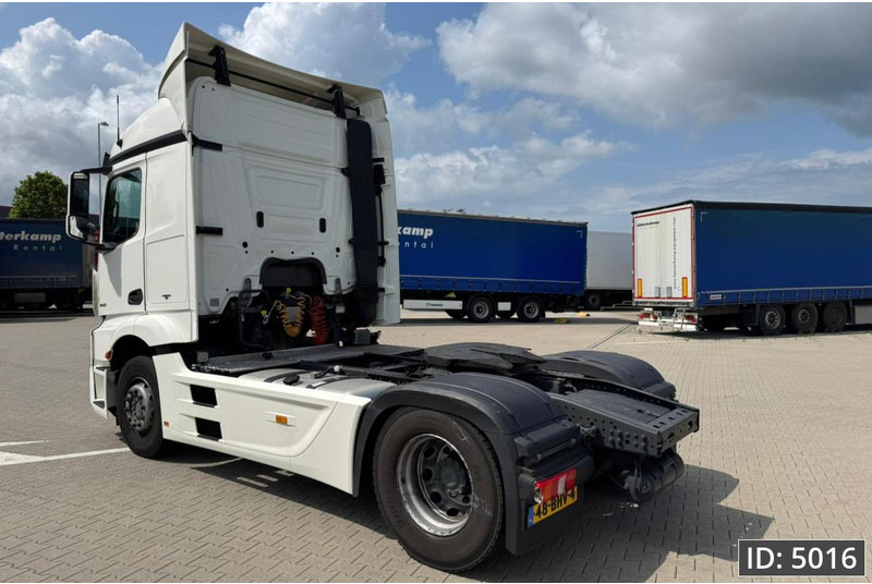 Mercedes-Benz Actros 1842 StreamSpace, Euro 6, / Streamspace / 9 Pieces - Tractor: foto 2 Mercedes-Benz Actros 1842 StreamSpace, Euro 6, / Streamspace / 9 Pieces - Tractor: foto 2