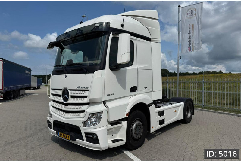 Mercedes-Benz Actros 1842 StreamSpace, Euro 6, / Streamspace / 9 Pieces - Tractor: foto 1 Mercedes-Benz Actros 1842 StreamSpace, Euro 6, / Streamspace / 9 Pieces - Tractor: foto 1