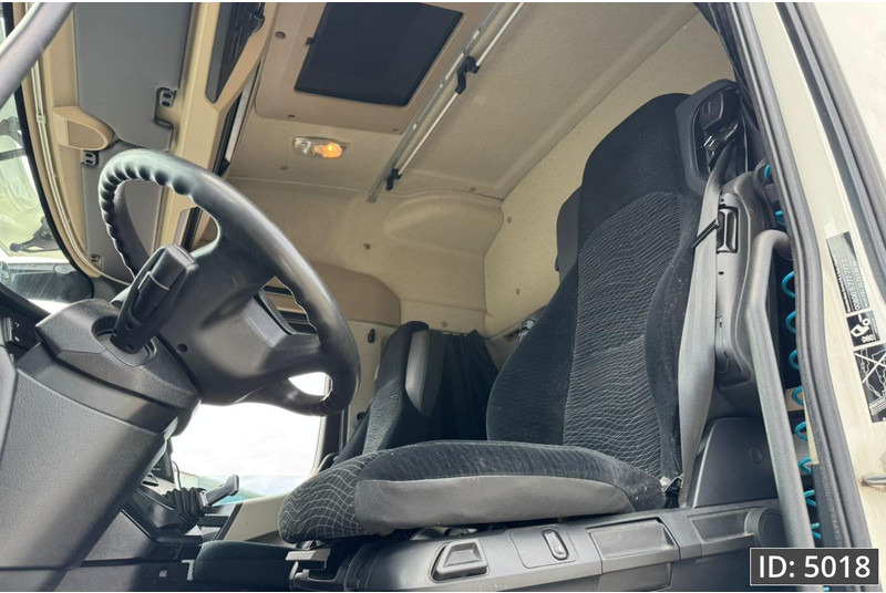 Mercedes-Benz Actros 1842 StreamSpace, Euro 6, / Very clean condition / Streamspace / 9 Pieces - Tractor: foto 5 Mercedes-Benz Actros 1842 StreamSpace, Euro 6, / Very clean condition / Streamspace / 9 Pieces - Tractor: foto 5