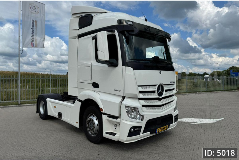Mercedes-Benz Actros 1842 StreamSpace, Euro 6, / Very clean condition / Streamspace / 9 Pieces - Tractor: foto 4 Mercedes-Benz Actros 1842 StreamSpace, Euro 6, / Very clean condition / Streamspace / 9 Pieces - Tractor: foto 4