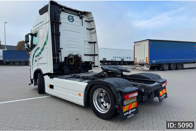 Volvo FH 460 Globetrotter XL, Euro 6, Mega / Like new! / Special interior / Standklima / 2 Tanks - Tractor: foto 2 Volvo FH 460 Globetrotter XL, Euro 6, Mega / Like new! / Special interior / Standklima / 2 Tanks - Tractor: foto 2