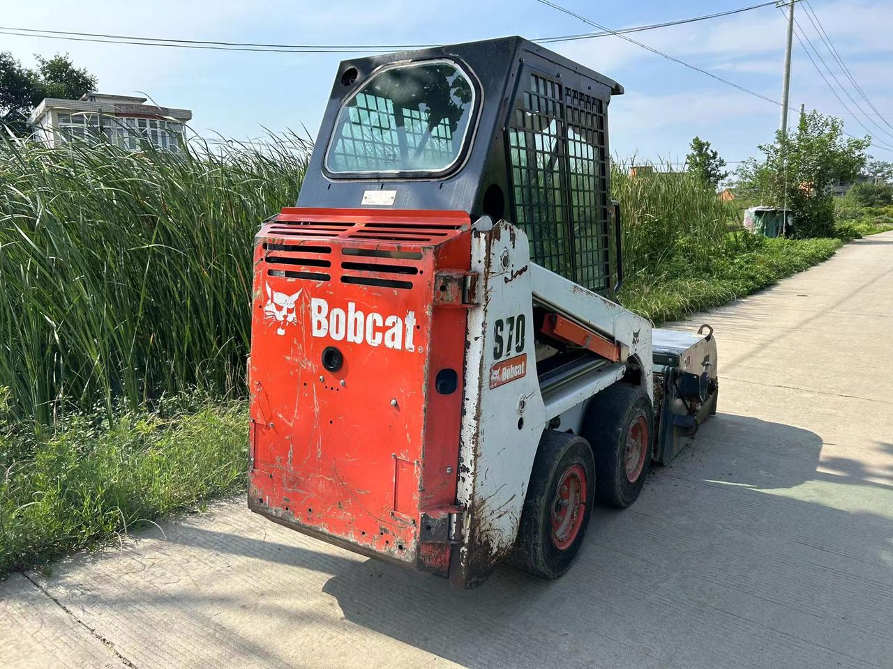 BOBCAT S70 Sliding Sweeper Click for Discount - Mini pá carregadora: foto 4 BOBCAT S70 Sliding Sweeper Click for Discount - Mini pá carregadora: foto 4