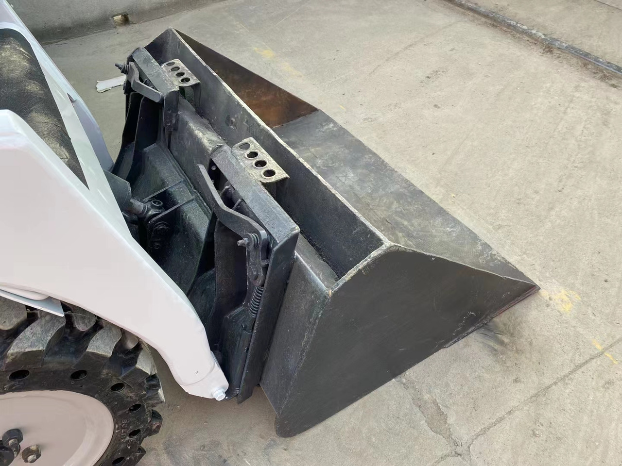 BOBCAT Skid Steer Loader S70 - Mini pá carregadora: foto 4 BOBCAT Skid Steer Loader S70 - Mini pá carregadora: foto 4