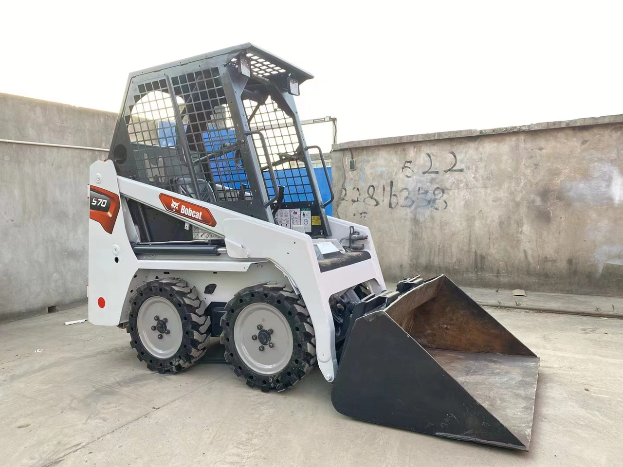 BOBCAT Skid Steer Loader S70 - Mini pá carregadora: foto 3 BOBCAT Skid Steer Loader S70 - Mini pá carregadora: foto 3
