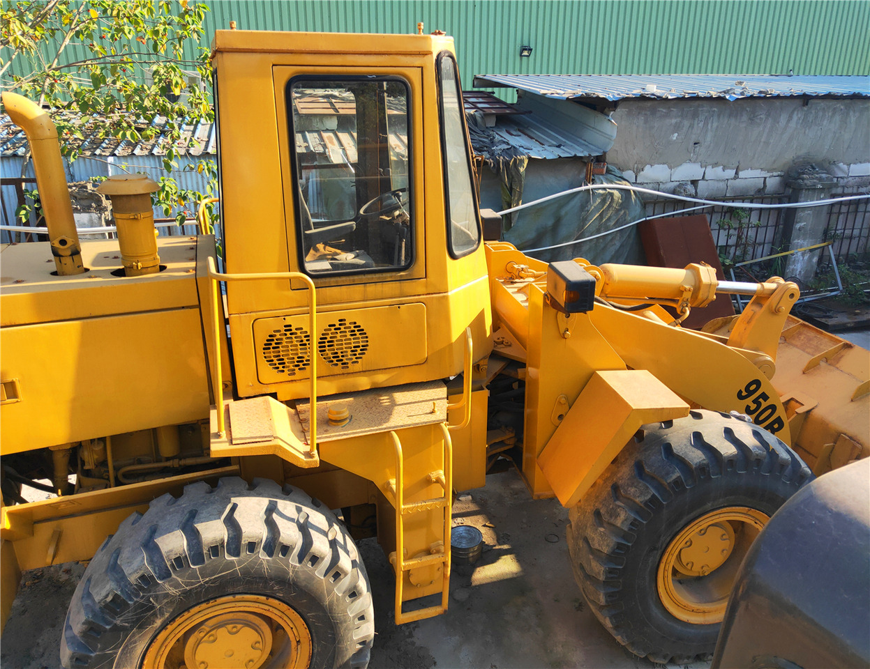 CAT Wheel Loader 950B - Pá carregadora de rodas: foto 1 CAT Wheel Loader 950B - Pá carregadora de rodas: foto 1