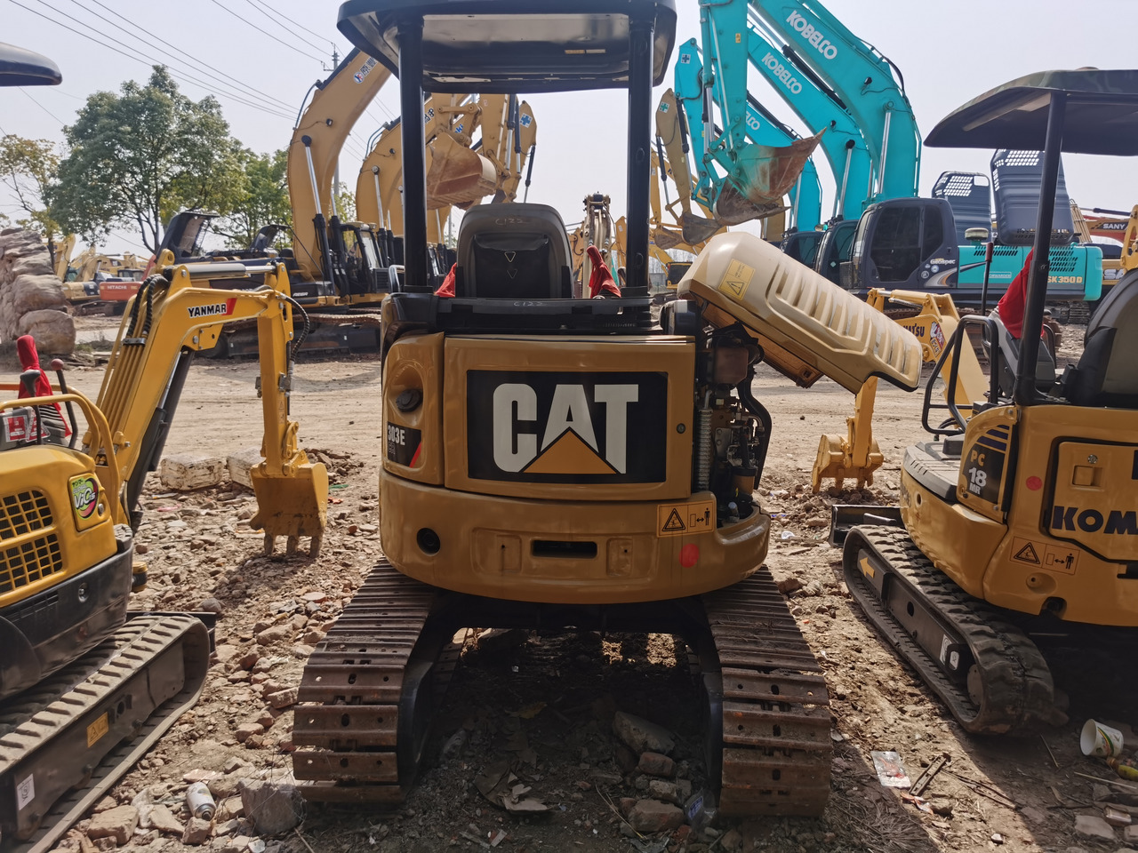 CATERPILLAR 303ECR - Mini escavadeira: foto 4 CATERPILLAR 303ECR - Mini escavadeira: foto 4
