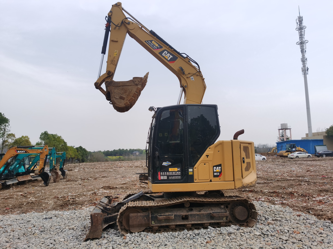 CATERPILLAR 307.5 - Escavadora de rastos: foto 2 CATERPILLAR 307.5 - Escavadora de rastos: foto 2