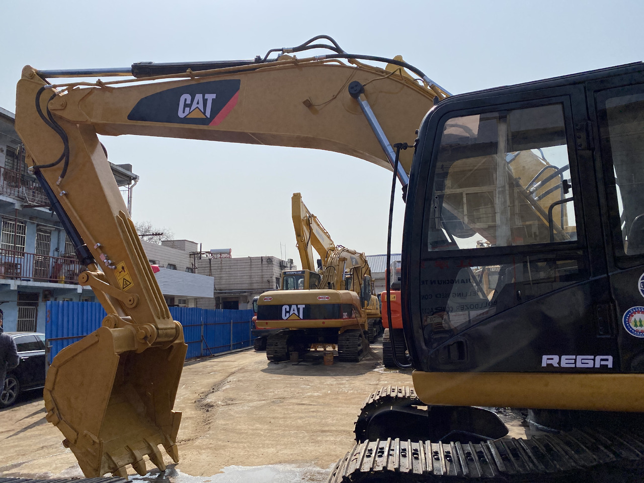 Escavadora de rastos CATERPILLAR 320D: foto 6