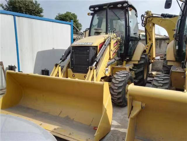 CATERPILLAR Backhoe Loader 420F Click Here for Discount - Retroescavadeira: foto 1 CATERPILLAR Backhoe Loader 420F Click Here for Discount - Retroescavadeira: foto 1