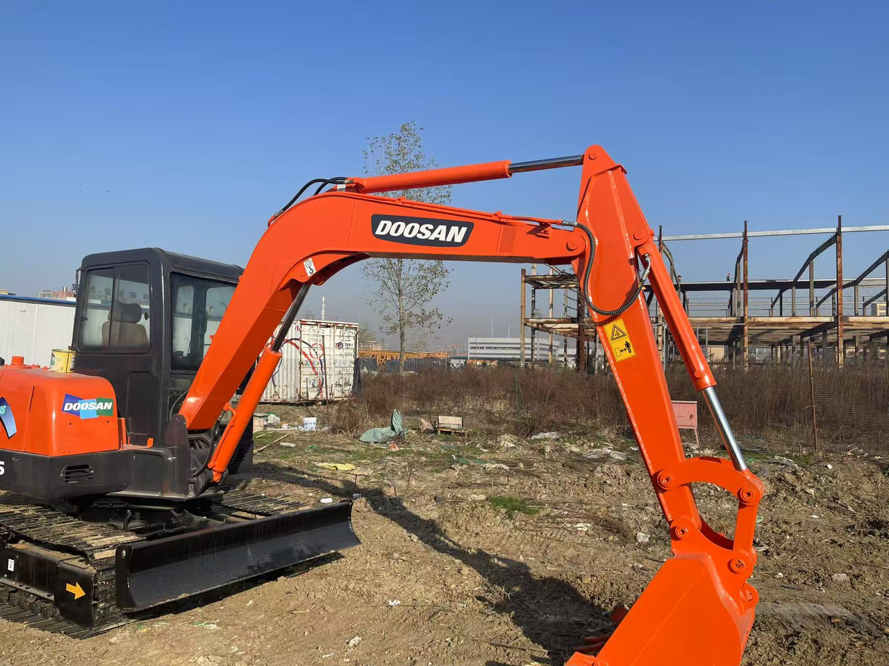 DOOSAN DH55 - Escavadora de rastos: foto 1 DOOSAN DH55 - Escavadora de rastos: foto 1