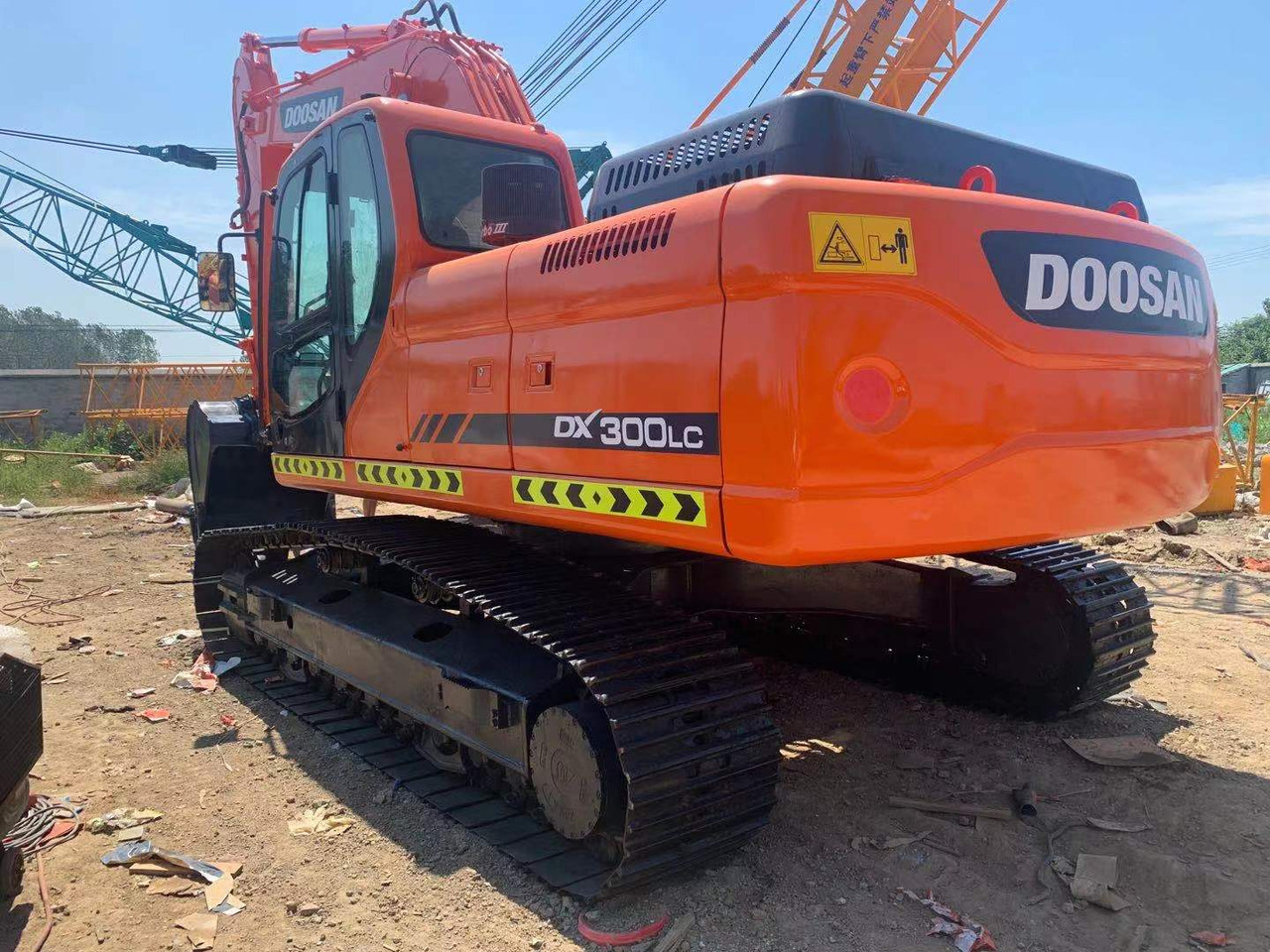 DOOSAN DX300LC - Escavadora de rastos: foto 5 DOOSAN DX300LC - Escavadora de rastos: foto 5