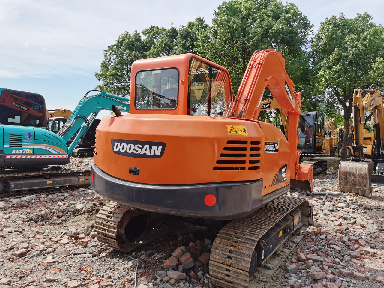 DOOSAN DX75 - Escavadora de rastos: foto 3 DOOSAN DX75 - Escavadora de rastos: foto 3