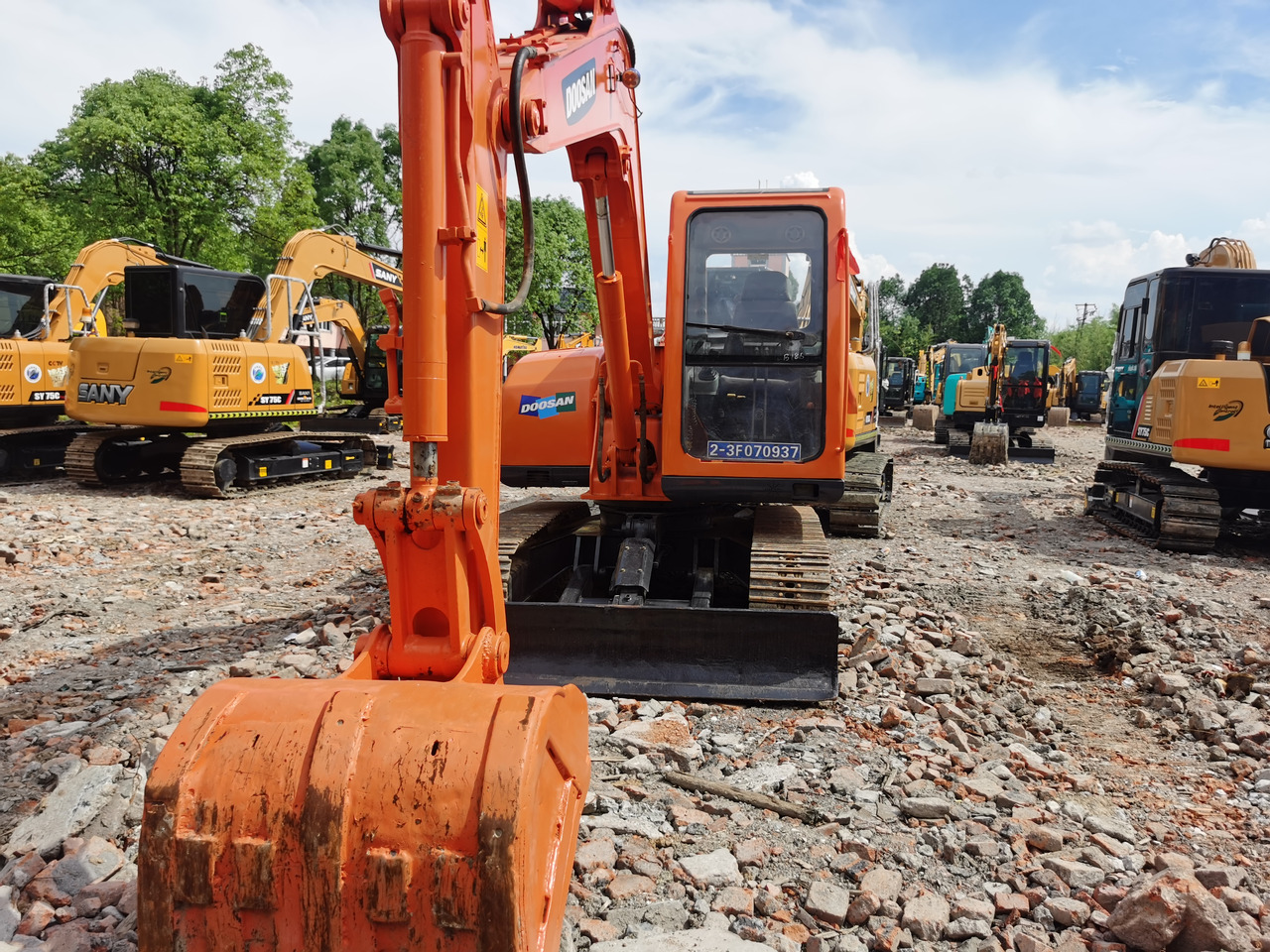 DOOSAN DX75 - Escavadora de rastos: foto 4 DOOSAN DX75 - Escavadora de rastos: foto 4