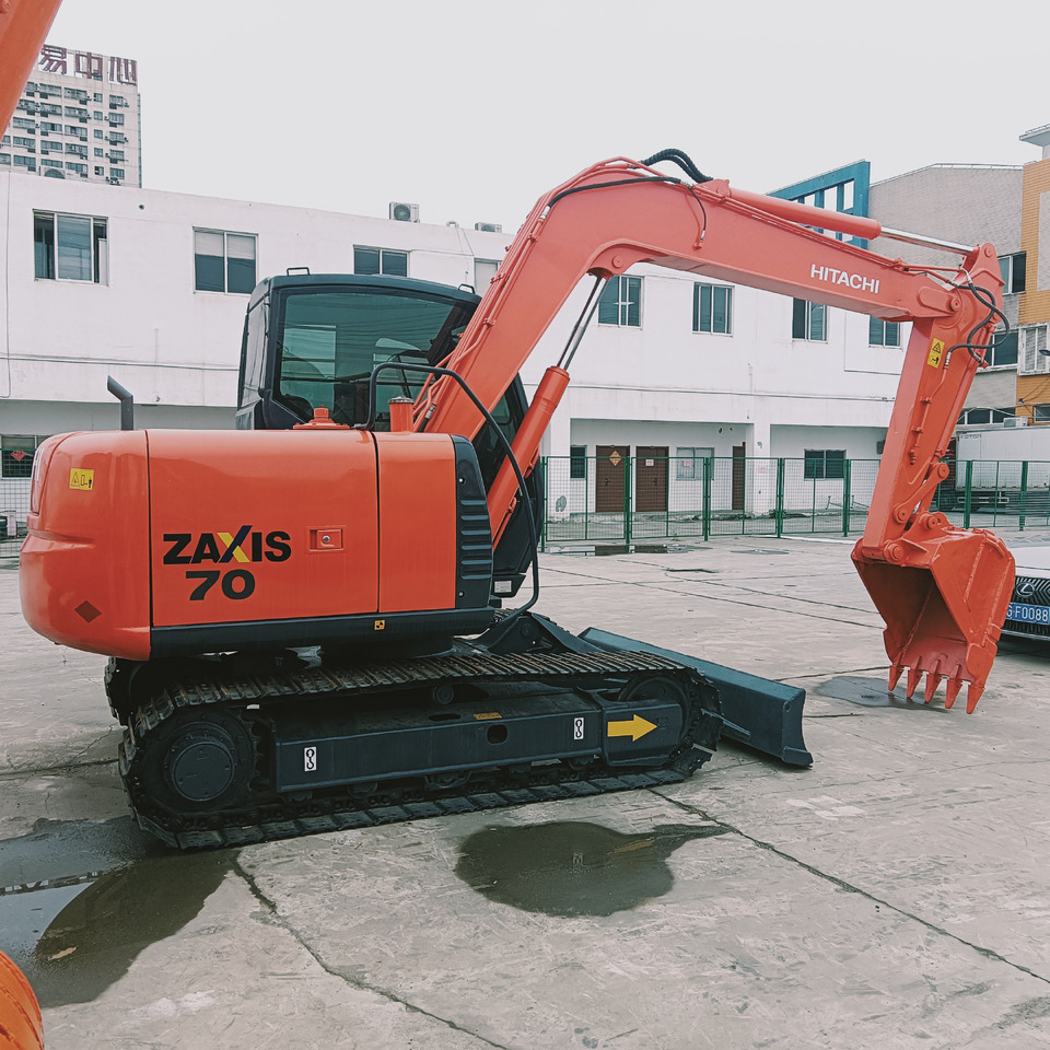 HITACHI ZX70 - Escavadora de rastos: foto 1 HITACHI ZX70 - Escavadora de rastos: foto 1