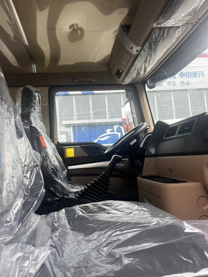 HOWO TX350 Cement Mixer Truck - Camião betoneira: foto 4 HOWO TX350 Cement Mixer Truck - Camião betoneira: foto 4