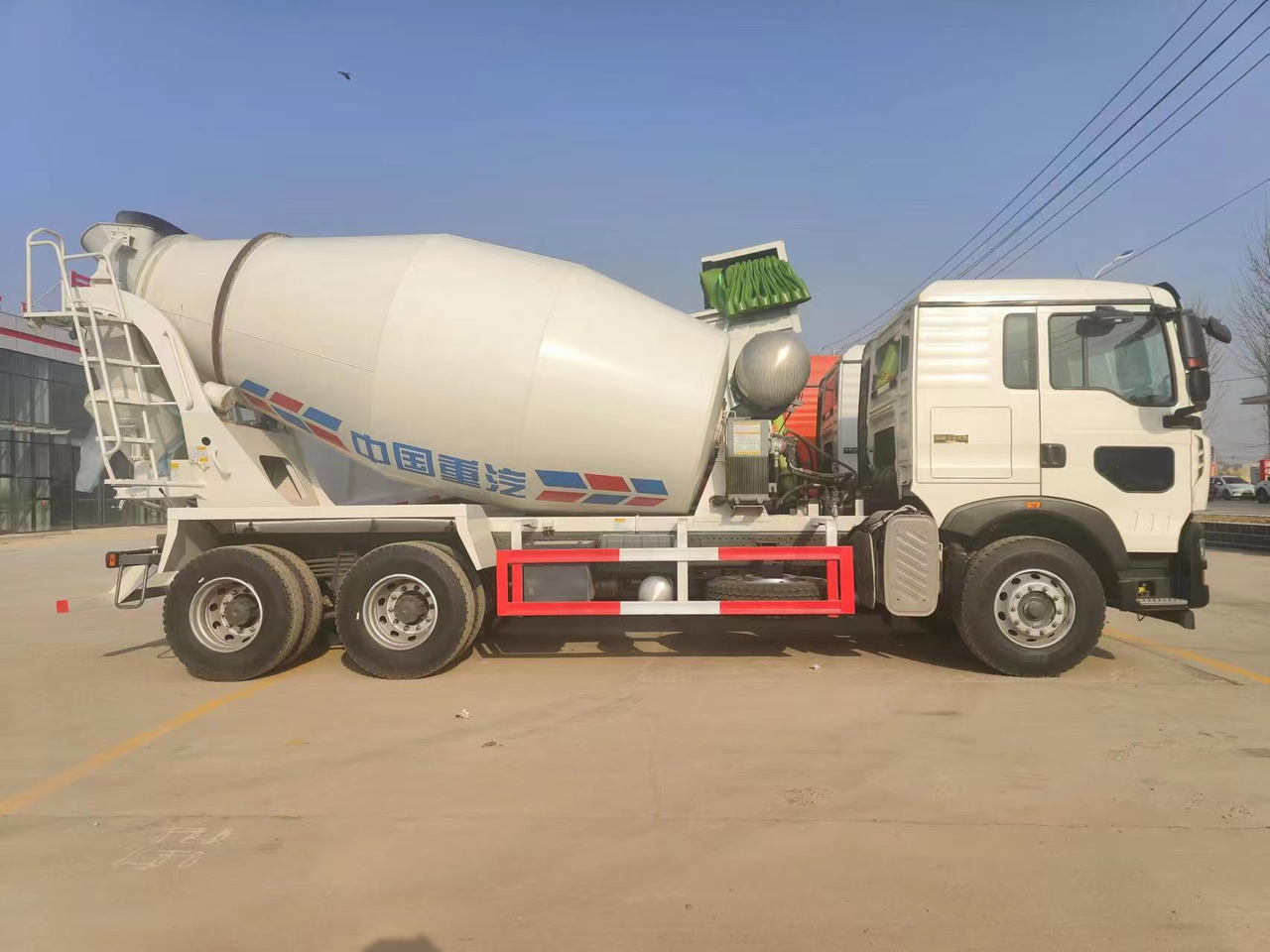 HOWO TX350 Cement Mixer Truck Click Here for Discount - Camião betoneira: foto 5 HOWO TX350 Cement Mixer Truck Click Here for Discount - Camião betoneira: foto 5