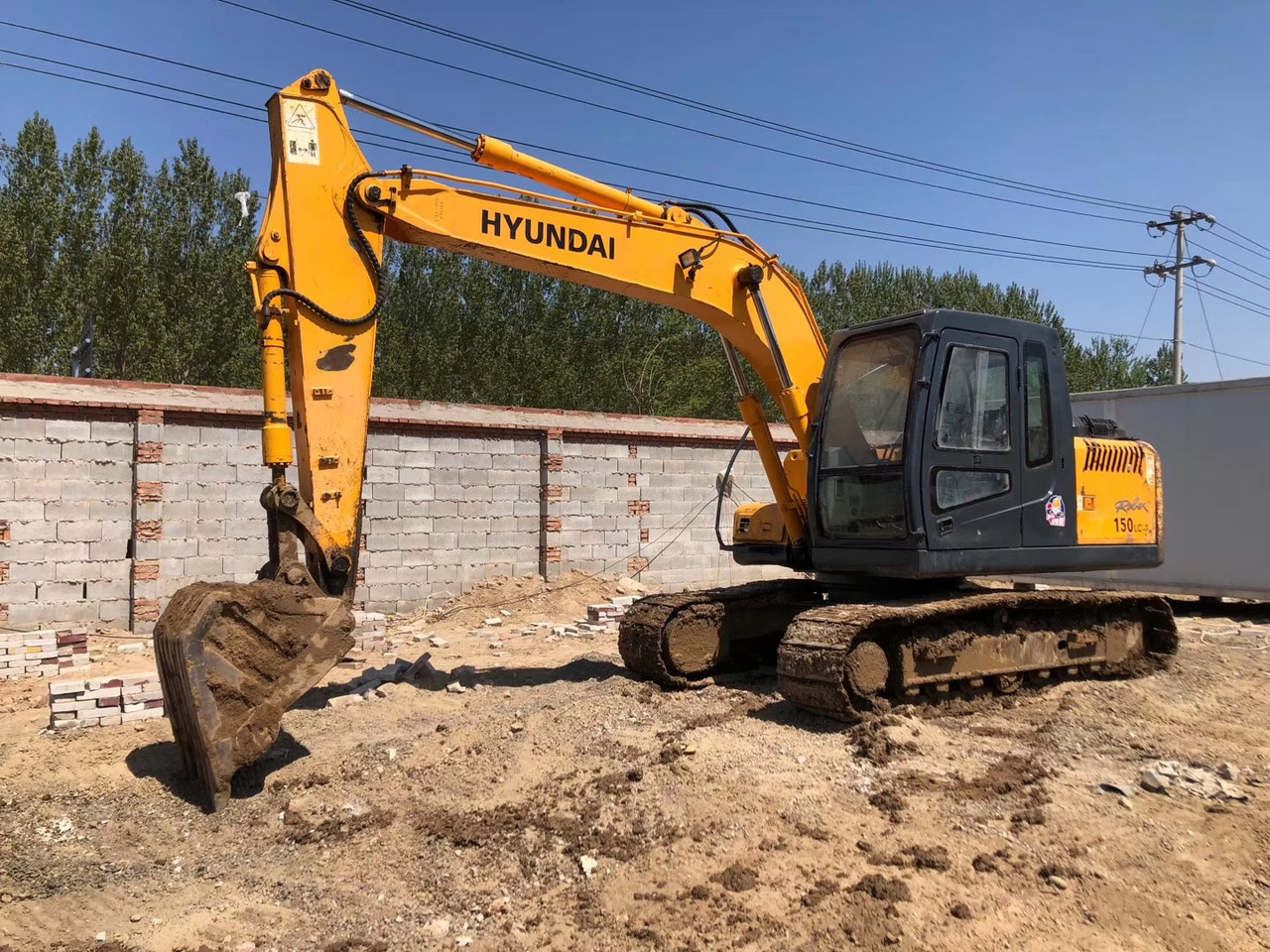 HYUNDAI R150LC - Escavadora de rastos: foto 1 HYUNDAI R150LC - Escavadora de rastos: foto 1