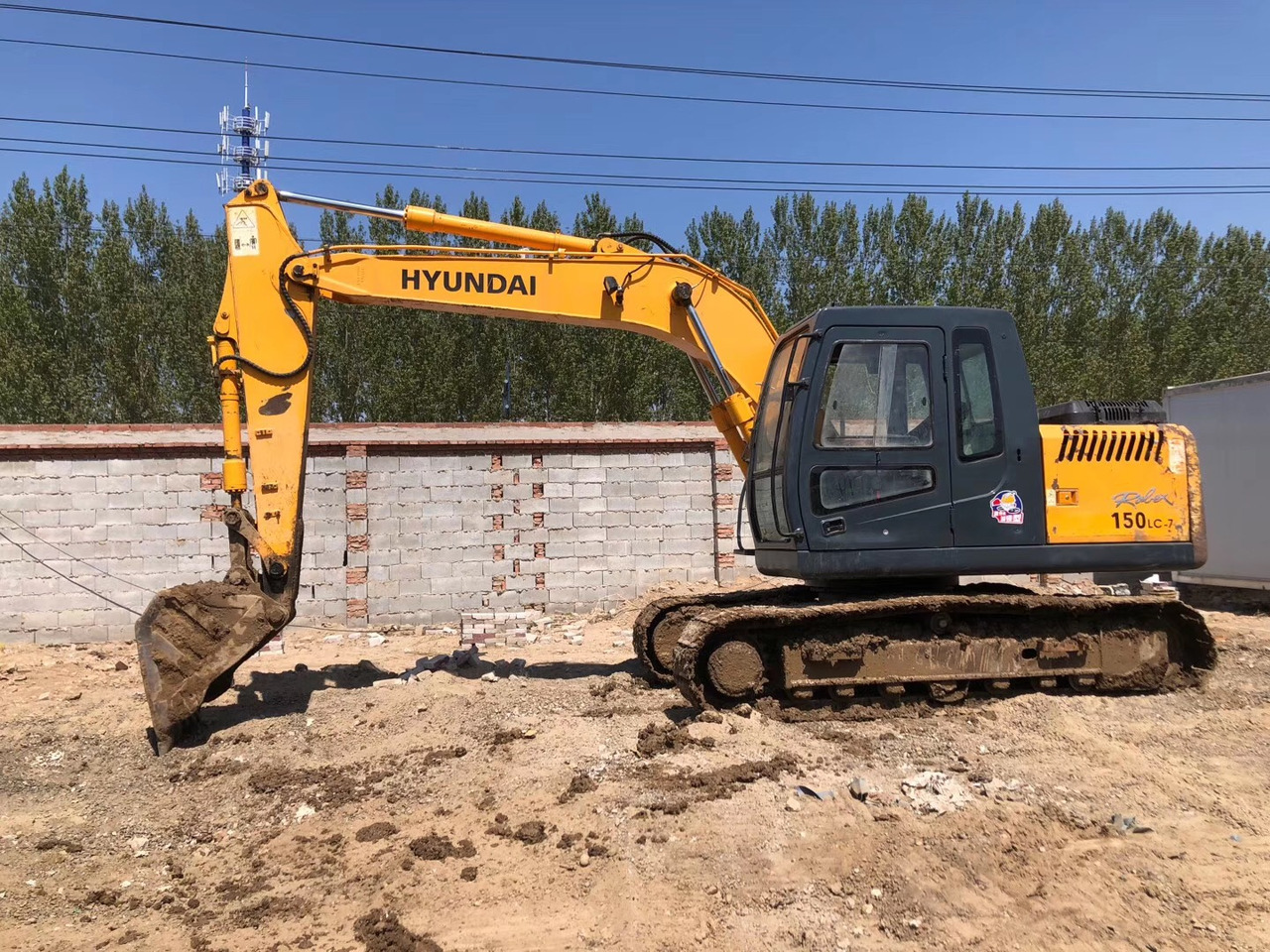 HYUNDAI R150LC - Escavadora de rastos: foto 4 HYUNDAI R150LC - Escavadora de rastos: foto 4