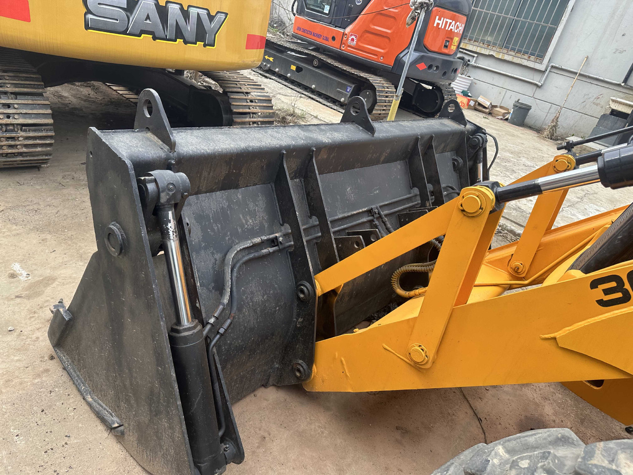 JCB Backhoe Loader - Retroescavadeira: foto 3 JCB Backhoe Loader - Retroescavadeira: foto 3