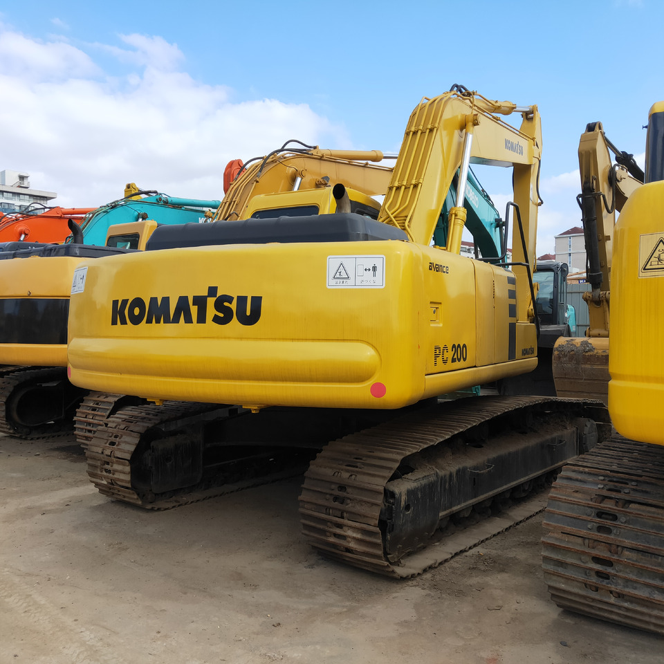 KOMATSU PC200-6 - Escavadora de rastos: foto 2 KOMATSU PC200-6 - Escavadora de rastos: foto 2