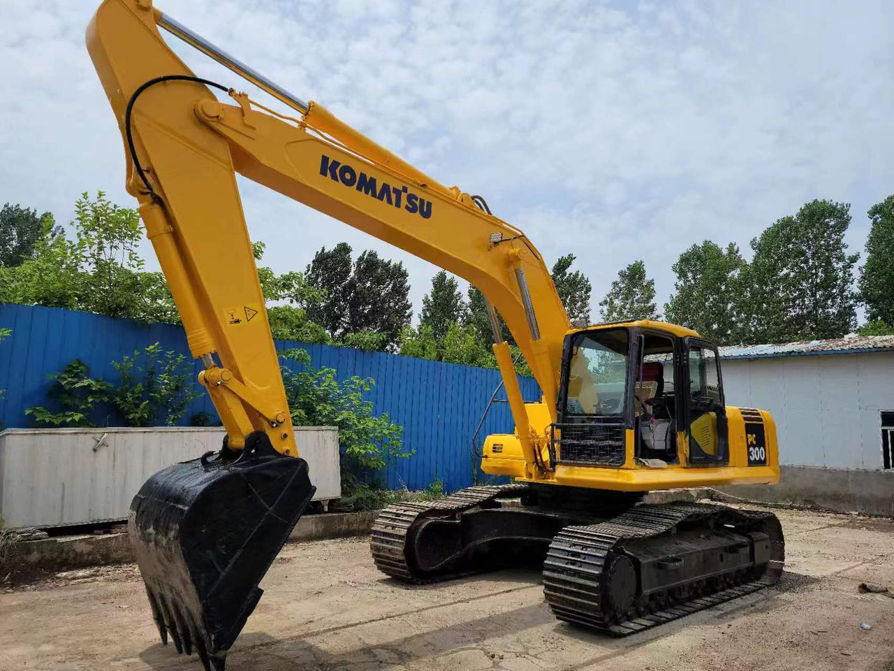 KOMATSU PC300-7 - Escavadora de rastos: foto 1 KOMATSU PC300-7 - Escavadora de rastos: foto 1