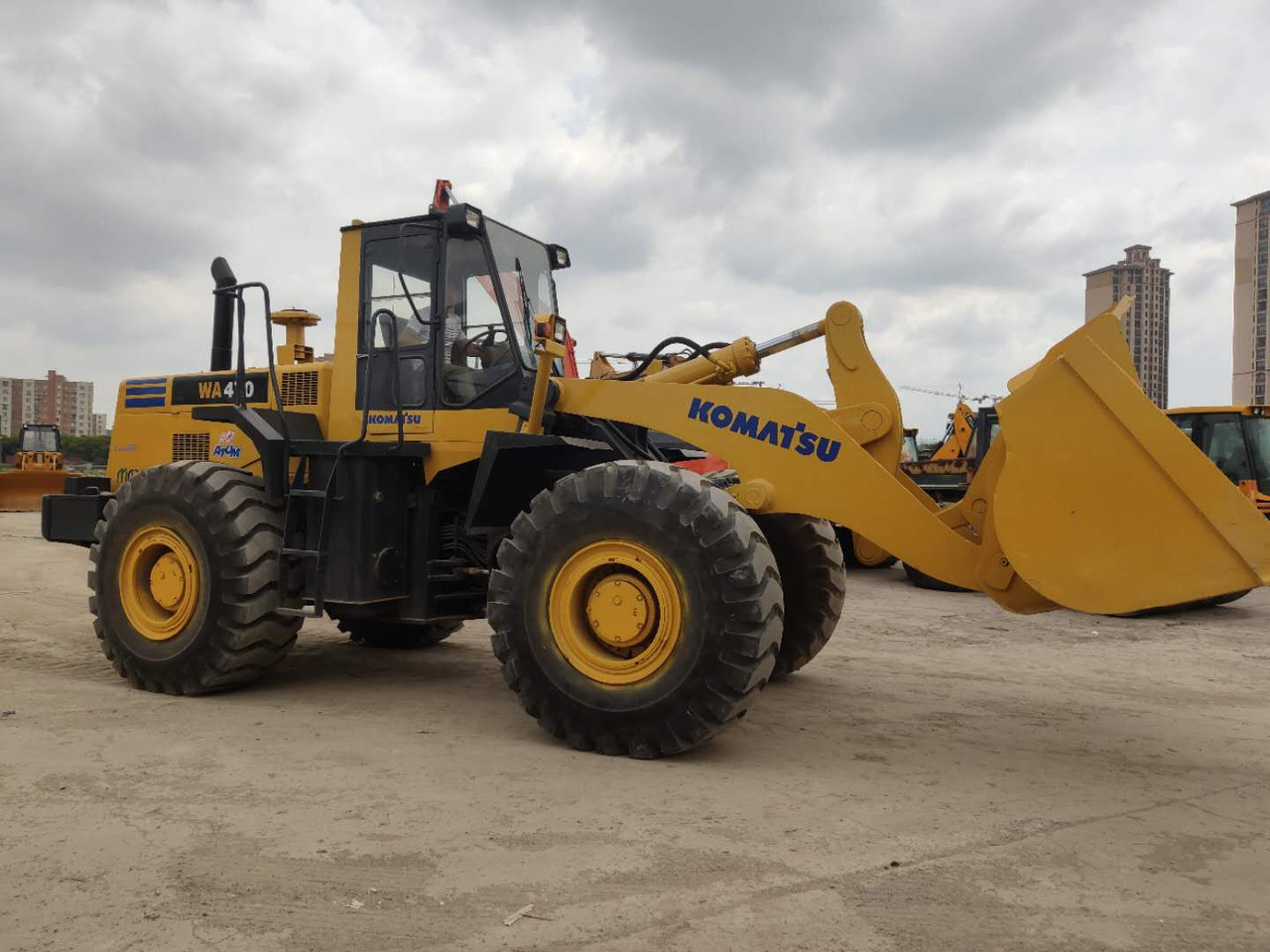 KOMATSU WA470-3 Wheel Loader Click for Discount - Pá carregadora de rodas: foto 3 KOMATSU WA470-3 Wheel Loader Click for Discount - Pá carregadora de rodas: foto 3