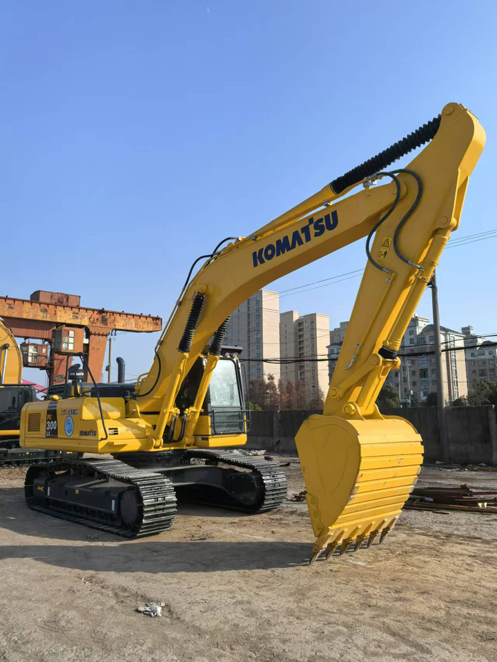 KOMATSU PC300-8 - Máquina de construção: foto 2 KOMATSU PC300-8 - Máquina de construção: foto 2