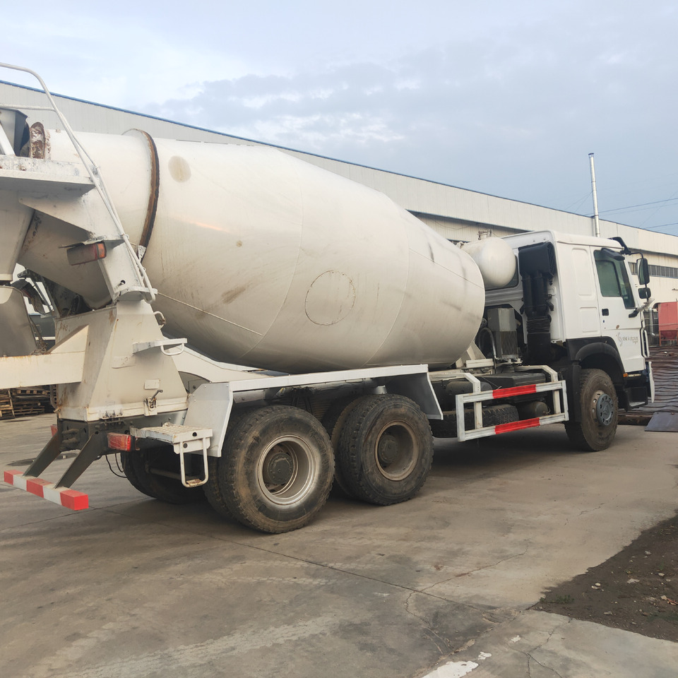 SINOTRUK HOWO - Betoneira: foto 5 SINOTRUK HOWO - Betoneira: foto 5