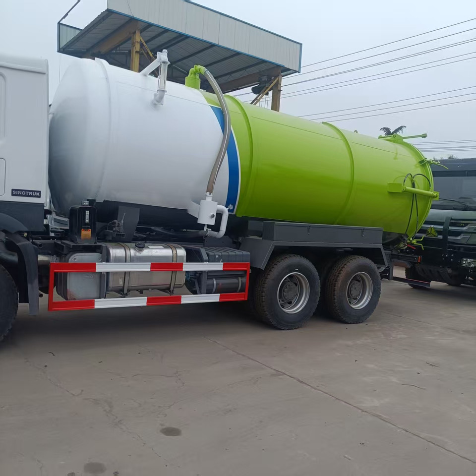 Sinotruk Howo Howo 6x4 Large Vacuum Suction Truck - Caminhão limpa fossa: foto 2 Sinotruk Howo Howo 6x4 Large Vacuum Suction Truck - Caminhão limpa fossa: foto 2