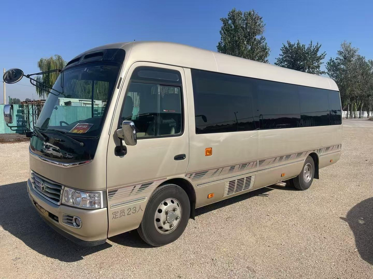 TOYOTA Coaster - Ônibus urbano: foto 1 TOYOTA Coaster - Ônibus urbano: foto 1