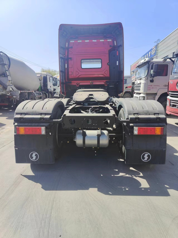 Tractor novo SINOTRUK Delong X5000 6X4 Automatic Tractor: foto 7