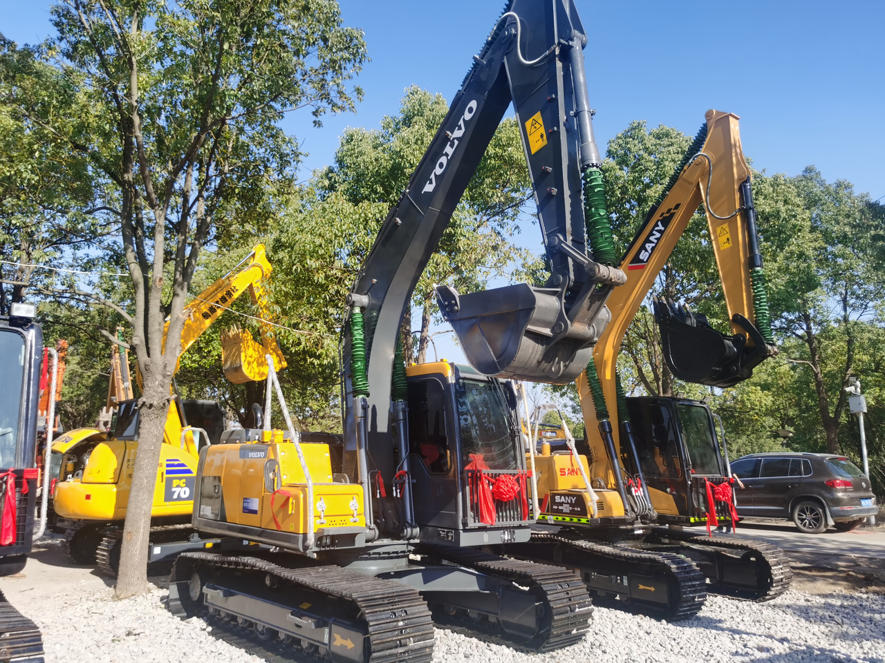 VOLVO EC140DL - Escavadora de rastos: foto 1 VOLVO EC140DL - Escavadora de rastos: foto 1