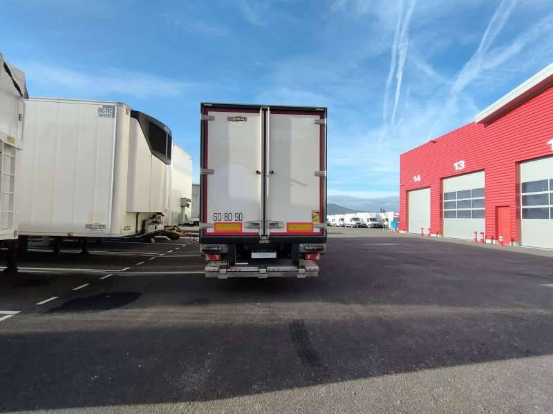 Semi-remorque 3 Essieux 38 TONNES HAYON CAISSE CHEREAU GROUPE CARRIER VECTOR 1550 - Semi-reboque frigorífico: foto 3 Semi-remorque 3 Essieux 38 TONNES HAYON CAISSE CHEREAU GROUPE CARRIER VECTOR 1550 - Semi-reboque frigorífico: foto 3