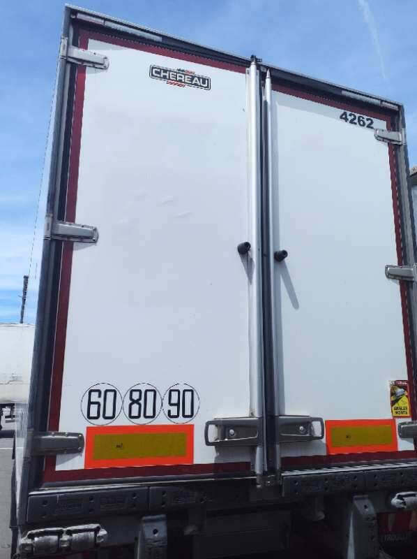 Semi-remorque 3 Essieux FRIGO 38 TONNES HAYON CAISSE CHEREAU GROUPE CARRIER VECTOR HE 19 MT - Semi-reboque frigorífico: foto 3 Semi-remorque 3 Essieux FRIGO 38 TONNES HAYON CAISSE CHEREAU GROUPE CARRIER VECTOR HE 19 MT - Semi-reboque frigorífico: foto 3