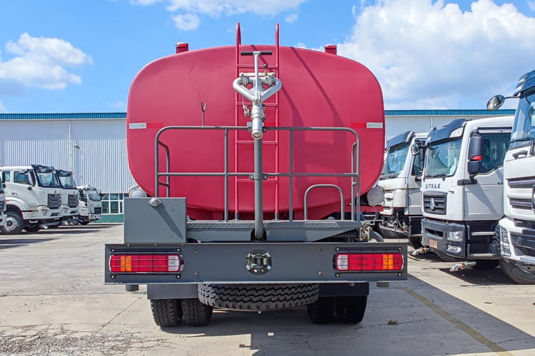 Howo Howo Water Truck for Sale in Nigeria - Camião: foto 5 Howo Howo Water Truck for Sale in Nigeria - Camião: foto 5