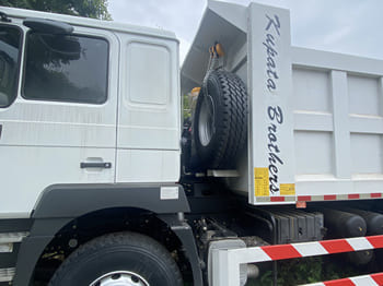 SHACMAN Shacman Tipper Truck F3000 for Sale in Nigeria - Camião: foto 4 SHACMAN Shacman Tipper Truck F3000 for Sale in Nigeria - Camião: foto 4