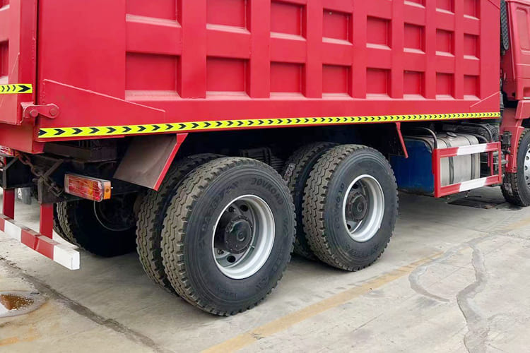SHACMAN Shacman Dump Trailer Truck for Sale in Nigeria - Camião basculante: foto 5 SHACMAN Shacman Dump Trailer Truck for Sale in Nigeria - Camião basculante: foto 5