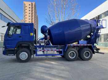 SINOTRUK Cement Mixer Lorry for Sale in Namibia - Camião betoneira: foto 4 SINOTRUK Cement Mixer Lorry for Sale in Namibia - Camião betoneira: foto 4