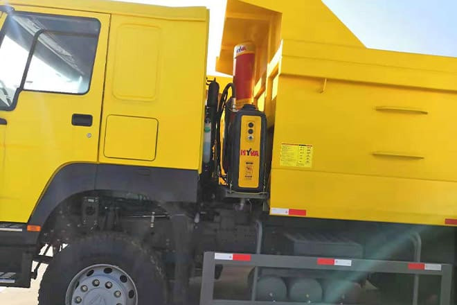 SINOTRUK Howo 400 10 Wheeler Dump Truck for Sale Price in Sierra Leone - Camião basculante: foto 4 SINOTRUK Howo 400 10 Wheeler Dump Truck for Sale Price in Sierra Leone - Camião basculante: foto 4