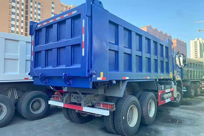 SINOTRUK Sinotruk Howo 380 New Dump Trucks for Sale in Côte d'Ivoire - Camião basculante: foto 4 SINOTRUK Sinotruk Howo 380 New Dump Trucks for Sale in Côte d'Ivoire - Camião basculante: foto 4