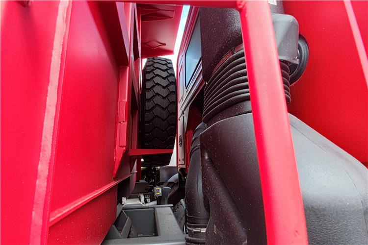 SINOTRUK Used Howo 340 Tipper Truck 6x4 for Sale Price In Senegal - Camião basculante: foto 5 SINOTRUK Used Howo 340 Tipper Truck 6x4 for Sale Price In Senegal - Camião basculante: foto 5