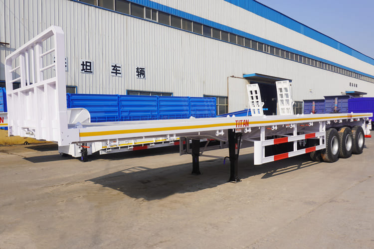 TITAN 3 Axle 40 FT Flatbed Trailer with Front Board - Semi-reboque plataforma/ Caixa aberta: foto 1 TITAN 3 Axle 40 FT Flatbed Trailer with Front Board - Semi-reboque plataforma/ Caixa aberta: foto 1