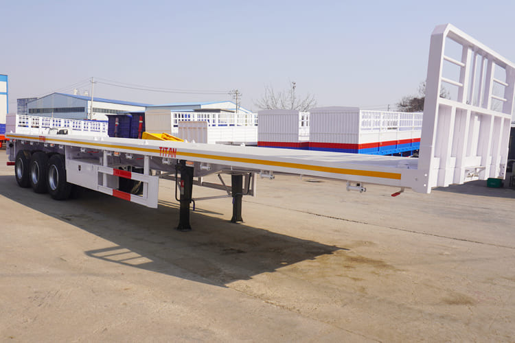 TITAN 3 Axle 40 FT Flatbed Trailer with Front Board - Semi-reboque plataforma/ Caixa aberta: foto 4 TITAN 3 Axle 40 FT Flatbed Trailer with Front Board - Semi-reboque plataforma/ Caixa aberta: foto 4