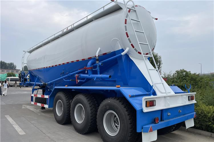 TITAN 50 Ton Cement Tanker Trailer for Sale In Uae - Semirreboque tanque: foto 1 TITAN 50 Ton Cement Tanker Trailer for Sale In Uae - Semirreboque tanque: foto 1