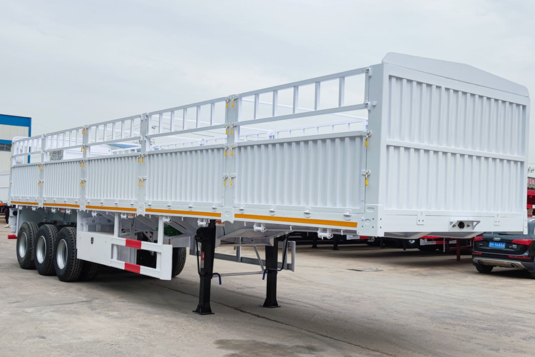 TITAN Cargo Trailer for Sale in Saudi Arabia - Semi-reboque transporte de gado: foto 2 TITAN Cargo Trailer for Sale in Saudi Arabia - Semi-reboque transporte de gado: foto 2